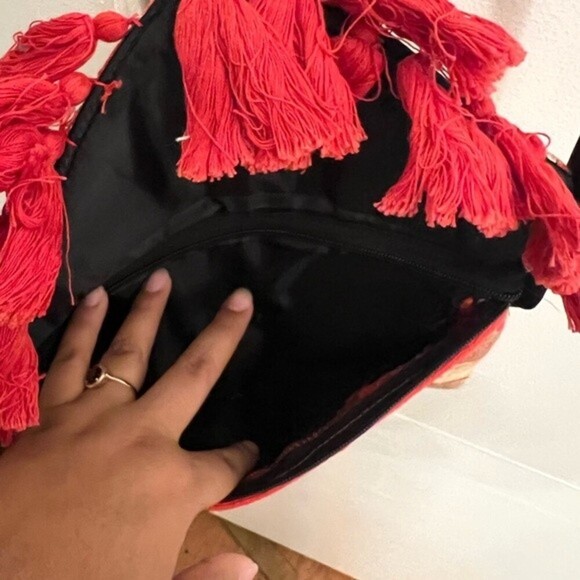 Mexican Embroidered crossbody - Picture 4 of 7